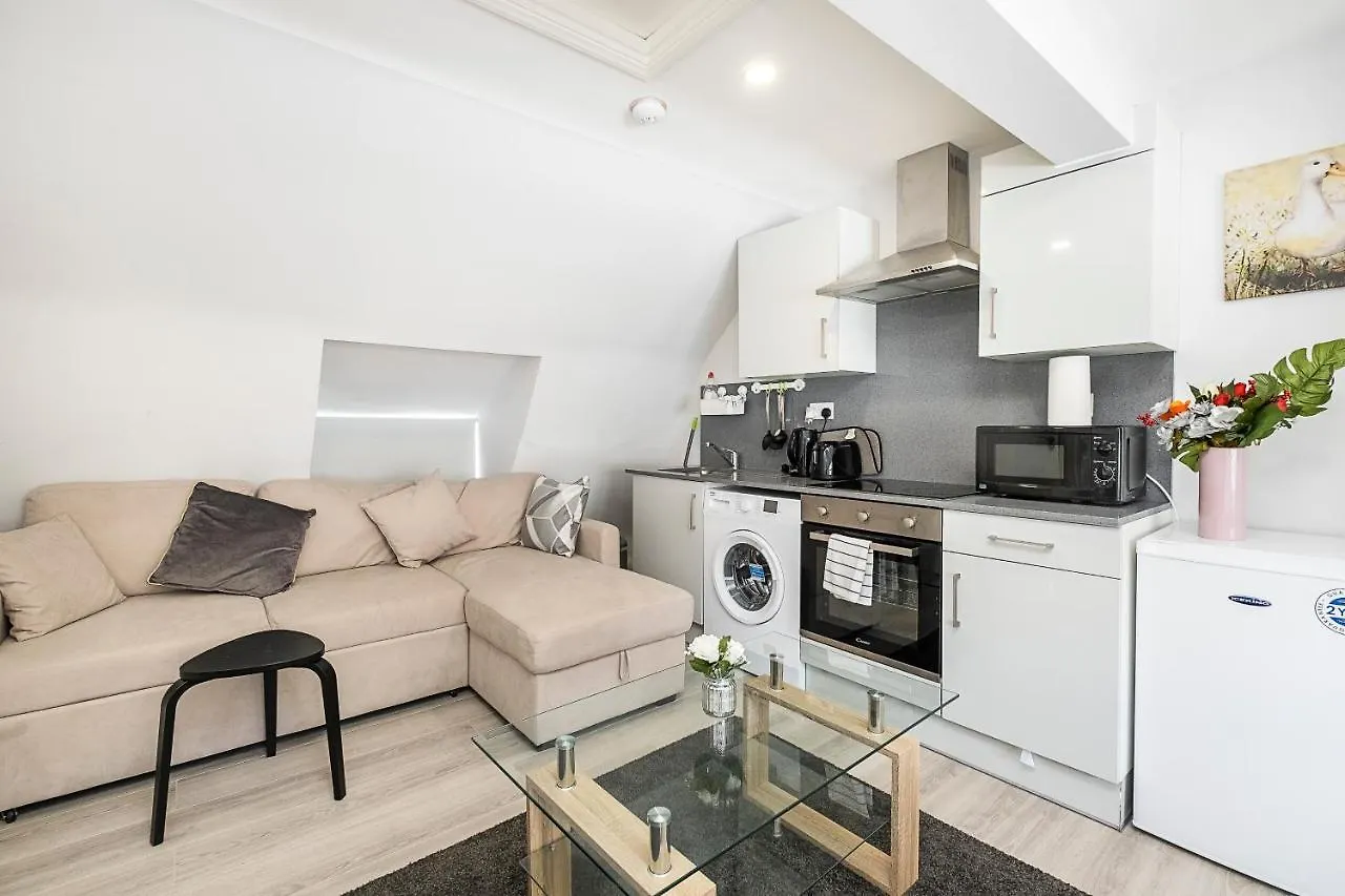 Securematics Superior Studio Apartments London